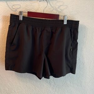 Old navy Active Stretch Tech shorts size Medium